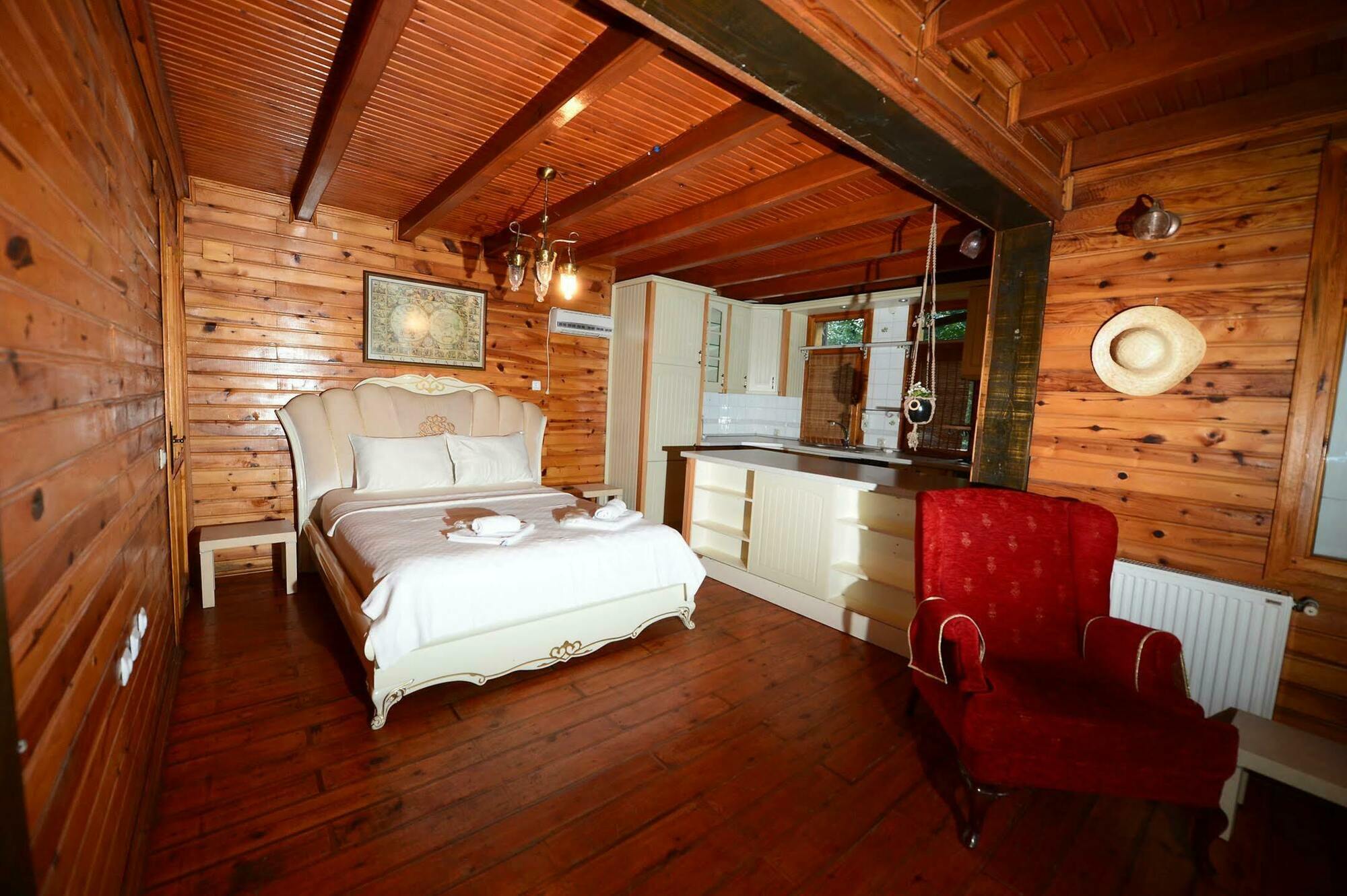 Bed and Breakfast Sapanca Tas Ev Darica  Екстер'єр фото